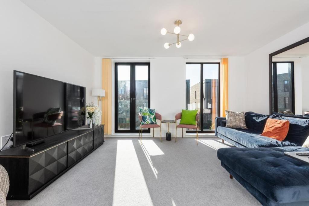 Вілла Amazing New Built Townhouse With Garden In London Гендон Екстер'єр фото